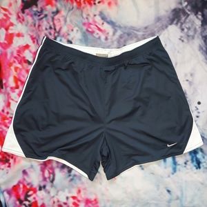 Nike Reversible Athletic Shorts 5" Inseam